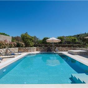 3 bedroom villa with pool in Kassiopi, Corfu, sleeps 7